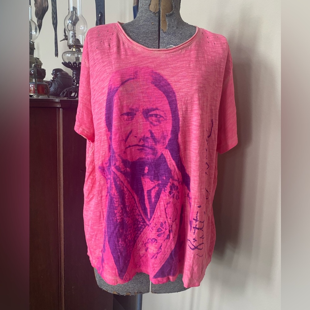 Magnolia Pearl NEW "Heart of Mother Earth" Jersey SITTING BULL Jersey T-shirt